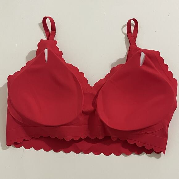 Seamless Soft Padded Red T-Shirt Bra Size M Scallop Trim Adjustable Longline NEW - Picture 8 of 11